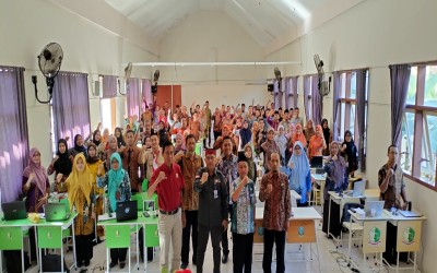 Kegiatan In House Training (IHT) Implementasi Kurikulum Merdeka di SMK Negeri Ihya' Ulummudin Singojuruh